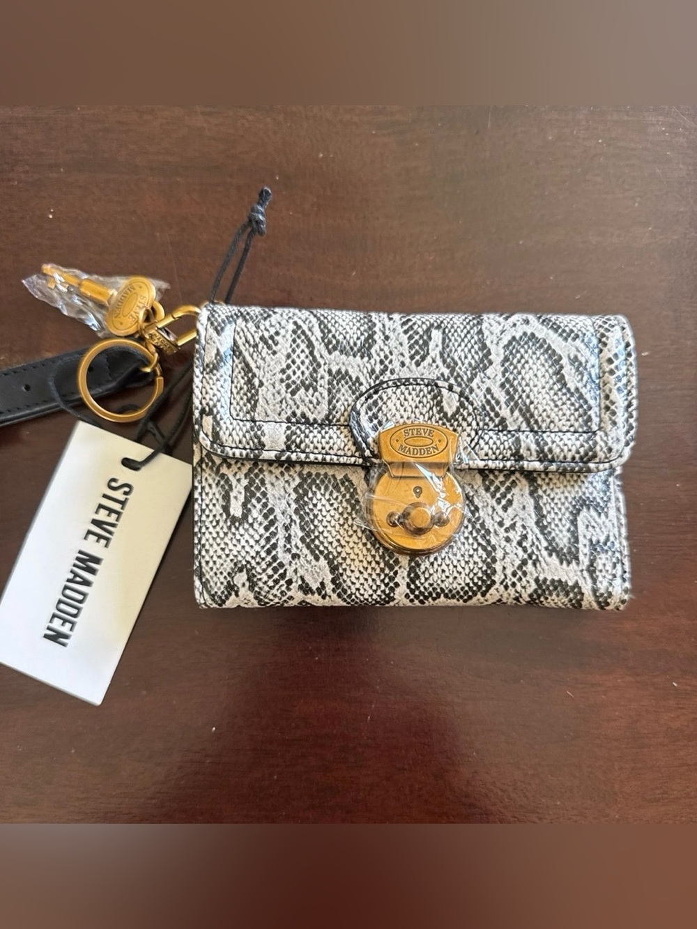 Steve Madden NWT Snake-Print Wristlet - Picture 2 of 10